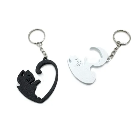 Splecione Kocięta w Kształt Serca